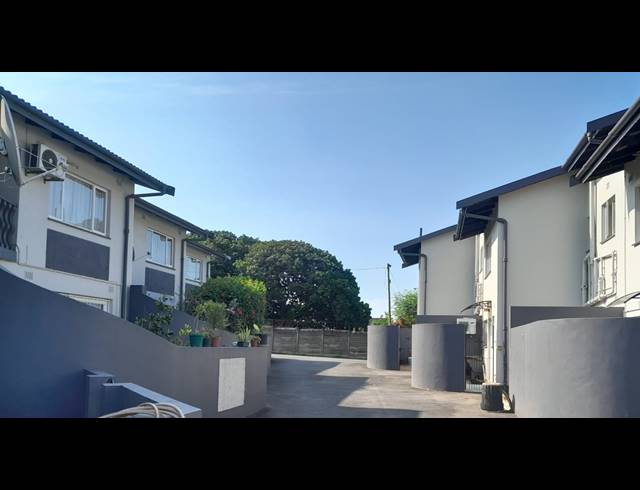 3 BEDROOM DUPLEX FOR SALE IN VERULAM CENTRAL